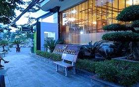 Kenny Hotel Ha Long